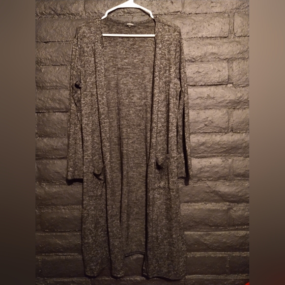 Ambiance Sweaters - Women's long Ambiance cardigan with pockets